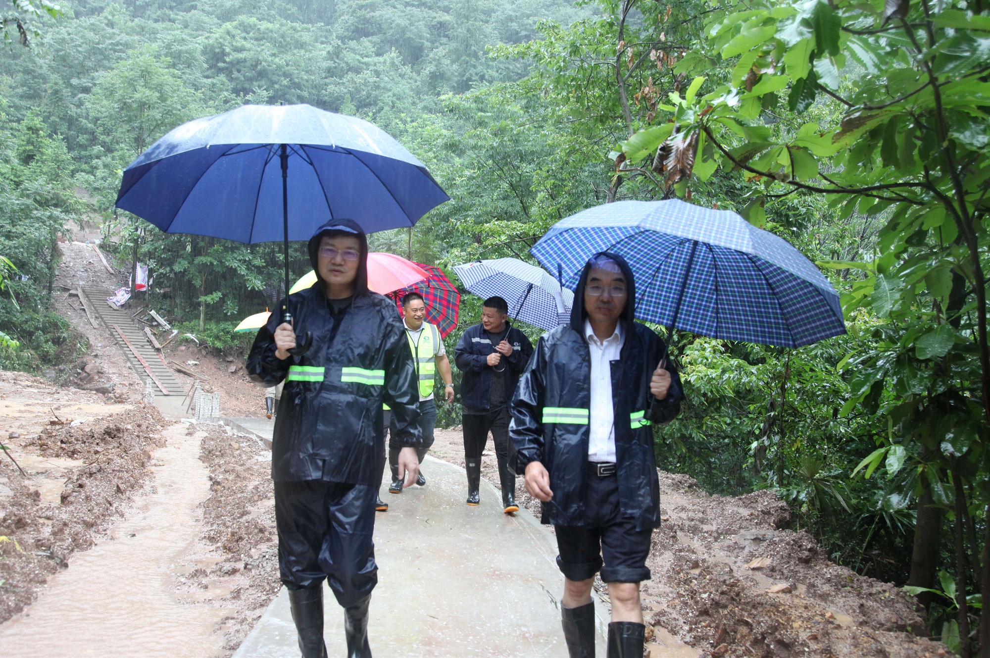 20200715866530.jpg 楊宏偉現(xiàn)場督查IMG_2475_副本.jpg