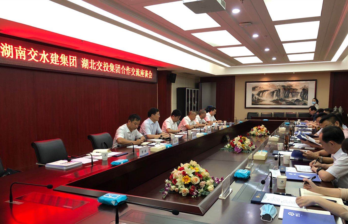 20200807287538.jpg 方聯(lián)民一行赴湖北交投集團洽談_20200805130713_副本.jpg