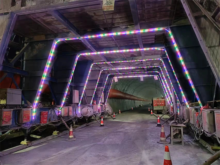 20230328121138.jpg 二襯臺(tái)車2.jpg